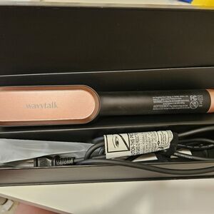 Wavytalk Hair Straightener Brush in Black and Rose Gold